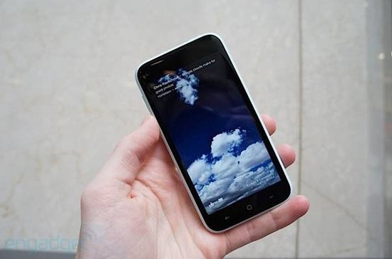 HTC First/Facebook Home外媒测评汇总