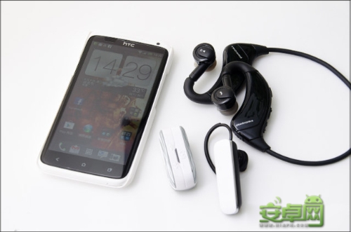 HTC One X拍照小技巧 蓝牙耳机一秒变拍照快门  全福编程网教程