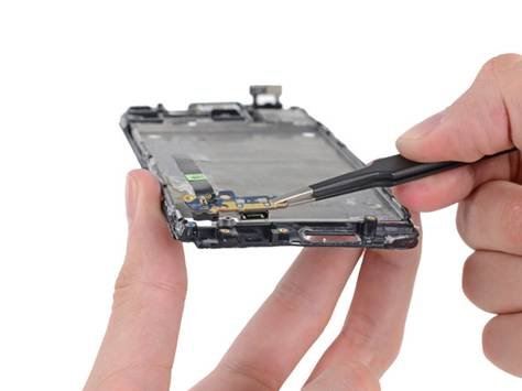 Step 1 — HTC One Teardown