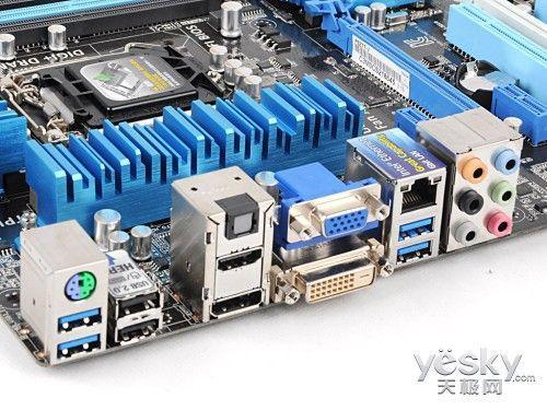 你不在意的主板进化 PS/2接口为啥被取代？