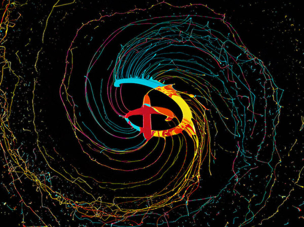 灵感：15个大牌标志液态艺术，定格创意肆意挥洒的瞬间！