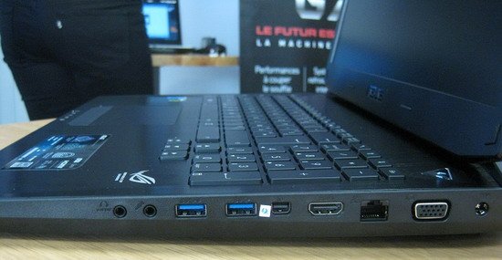 17寸最新游戏本华硕G750上手：造型夸张性能强劲
