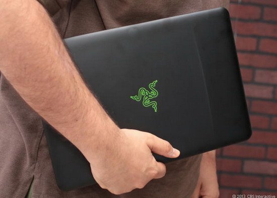 雷蛇Blade最轻薄游戏本评测：性能出众屏幕欠佳